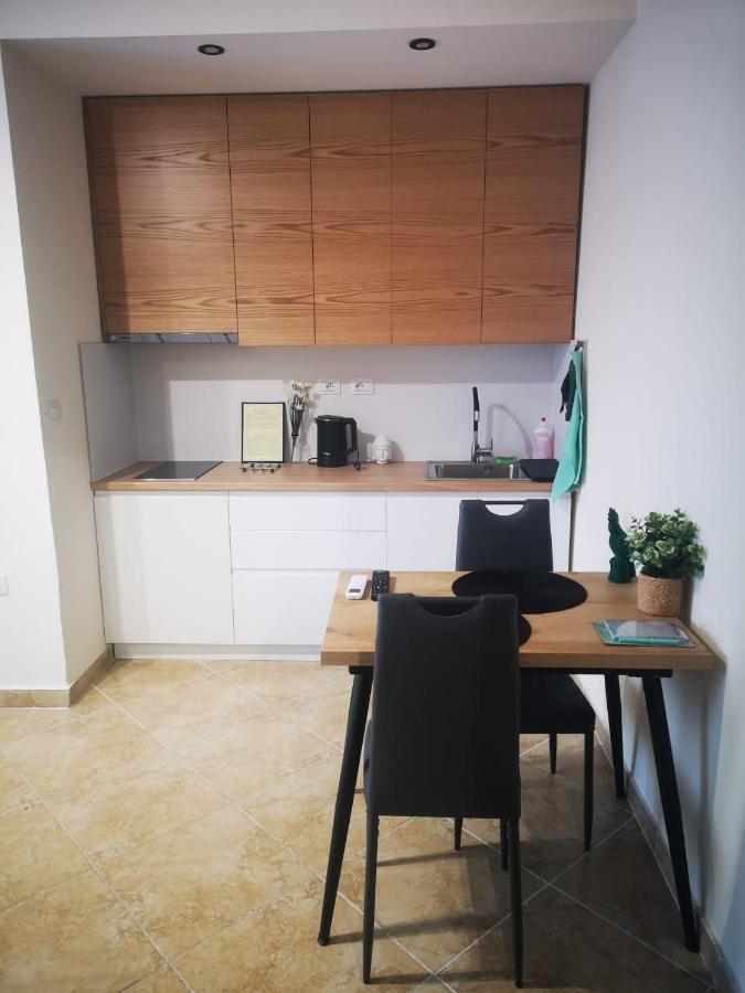 Riviera Deluxe Apartments Vlorë Eksteriør bilde